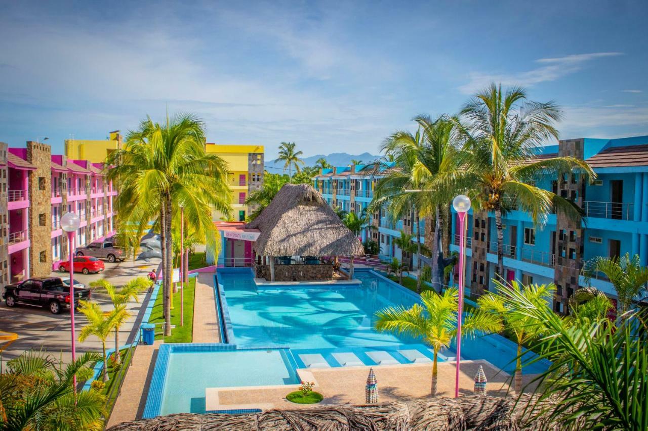 Miami Inn Nuevo Vallarta Eksteriør billede